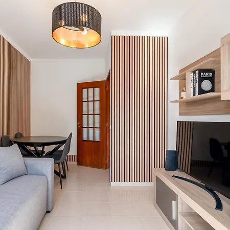 Cosy Riverside 2bdr In By Lovelystay Apartman *