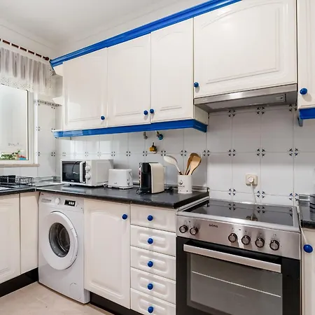Apartman Cosy Riverside 2bdr In By Lovelystay *