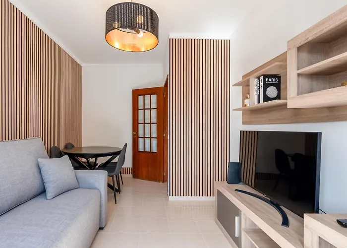 Cosy Riverside 2bdr In By Lovelystay Apartman *