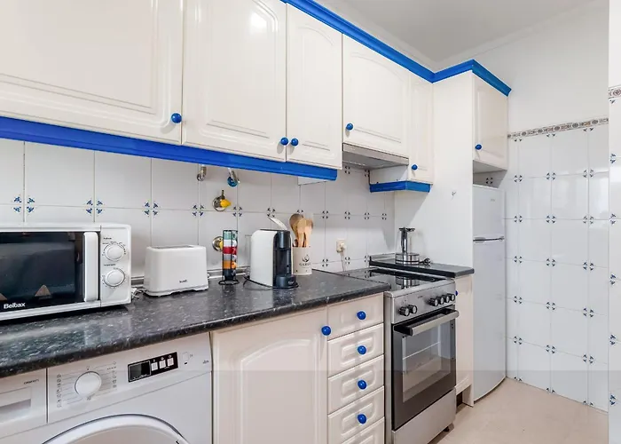 Apartman Cosy Riverside 2bdr In By Lovelystay