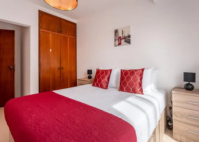 Cosy Riverside 2bdr In By Lovelystay Apartman *