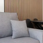 Cosy Riverside 2bdr In By Lovelystay *